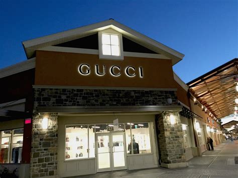 Gucci montreal outlet center